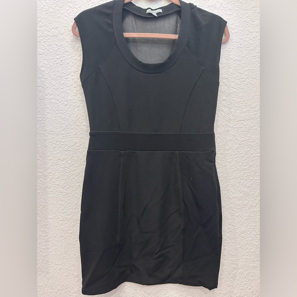 Charlotte Russe Black Sleeveless Sheath Mini Dress B16